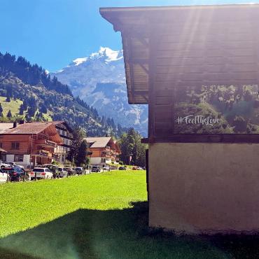 Im Schatten der Tourismuswerbung - Bilder: Pascale Gauderon