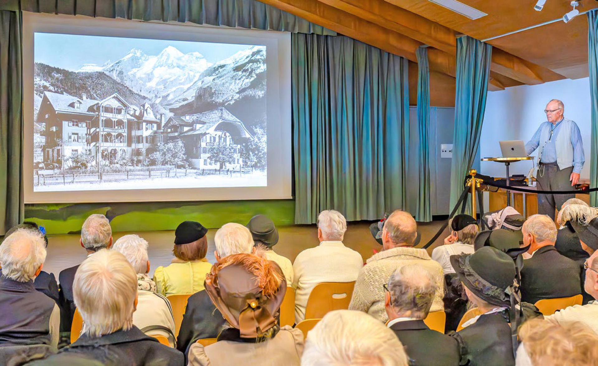 Belle Epoque - Fotografische Zeitreise durch Kandersteg begeistert Publikum