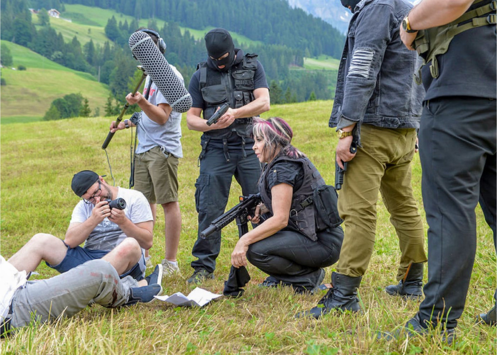 Die Schauspielerin Cynthia Rothrock bei einer der vielen Actionszenen auf der Alp. BILDER: UTA GRÜTTER, NO-TIME-TO-THINK.COM