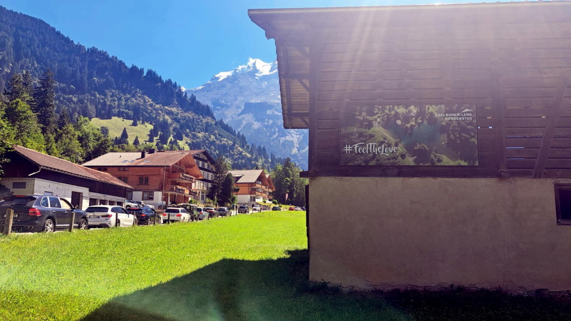 Im Schatten der Tourismuswerbung - Bilder: Pascale Gauderon - Das Bild wird blockiert. – Möglicherweise durch einen aktiven Adblocker.