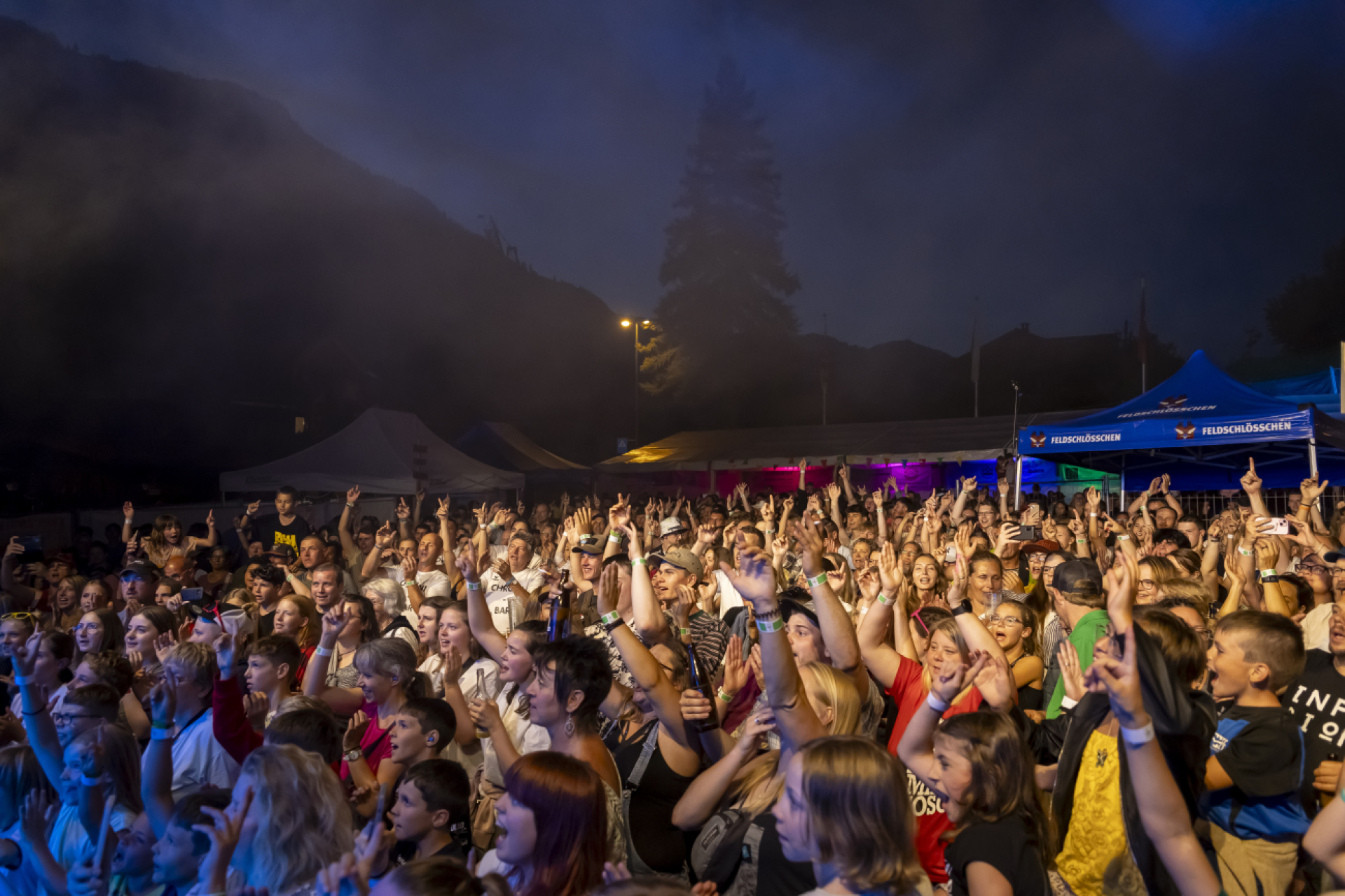 Grosser Publikumsaufmarsch am Dorffest Kandergrund 2024