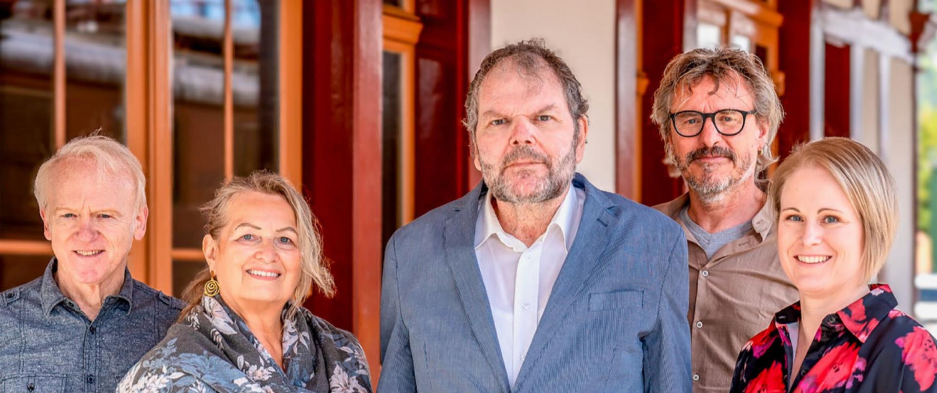 Bitte einsteigen: «Wartsaal 3. Klass» - Das Bild wird blockiert. – Möglicherweise durch einen aktiven Adblocker.