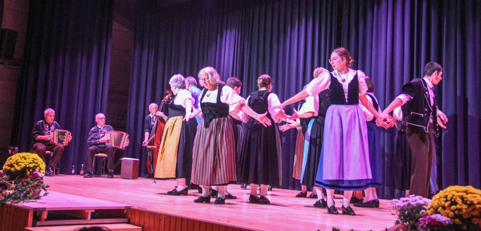 Stimmungsvoller Abend voll Raclette und Musikgenuss - Das Bild wird blockiert. – Möglicherweise durch einen aktiven Adblocker.