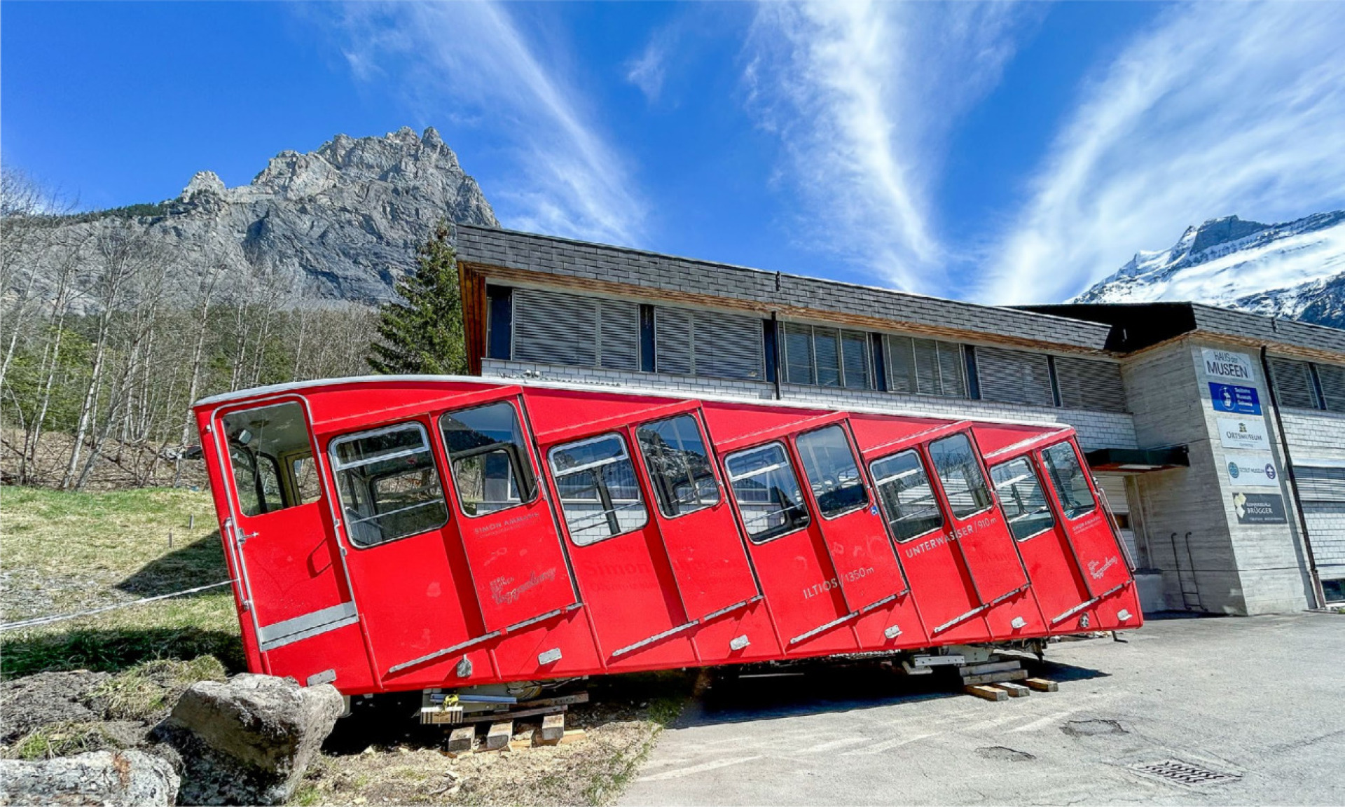 Diese Kabine der Bergbahnen Toggenburg – am 1. April 2024 ausser Betrieb genommen – soll der Wegweiser zum Seilbahnmuseum werden. BILD: HANS RUDOLF SCHNEIDER