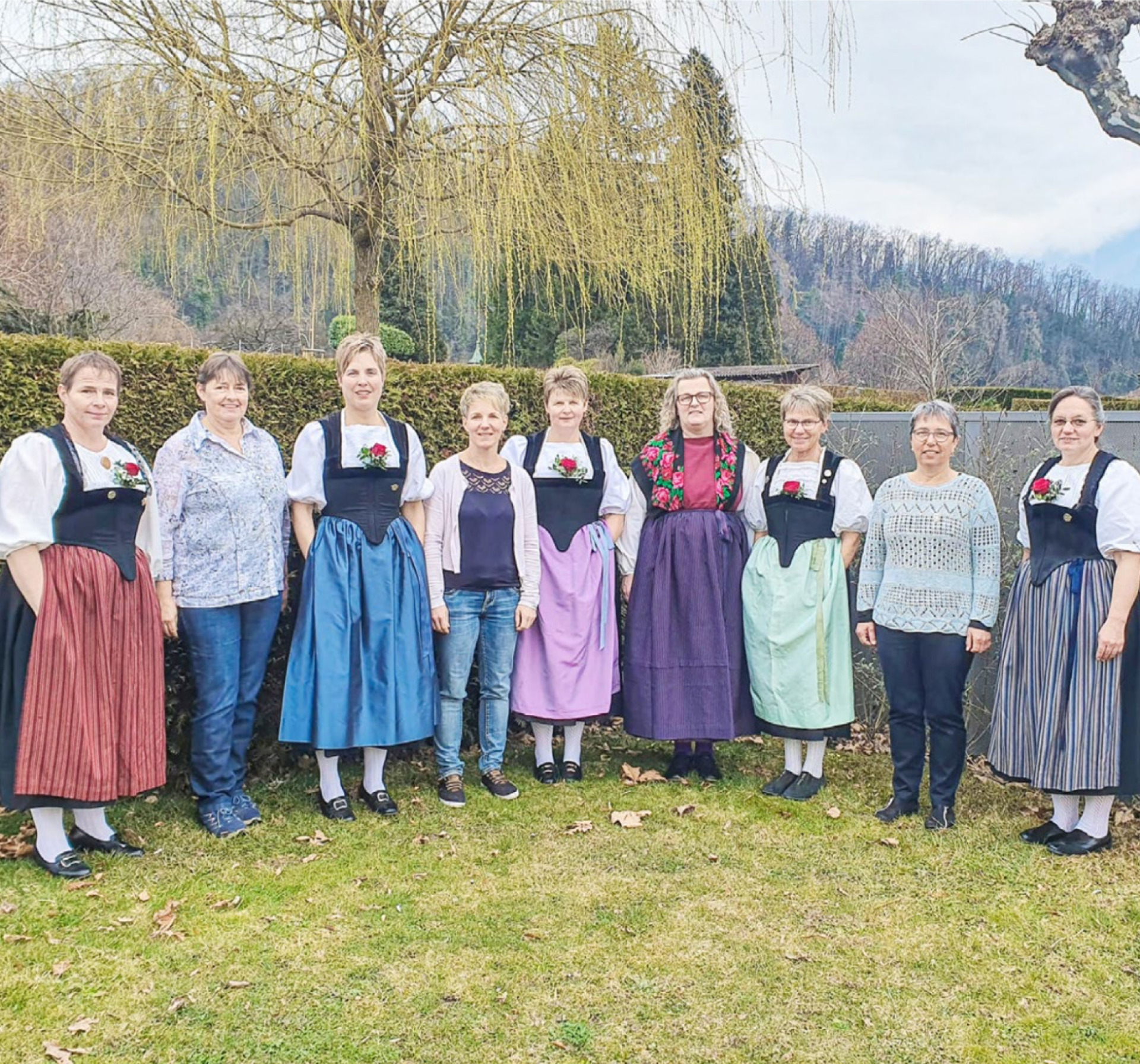 Der aktuelle Vorstand der Berner Oberländer Landfrauen BILD: ZVG