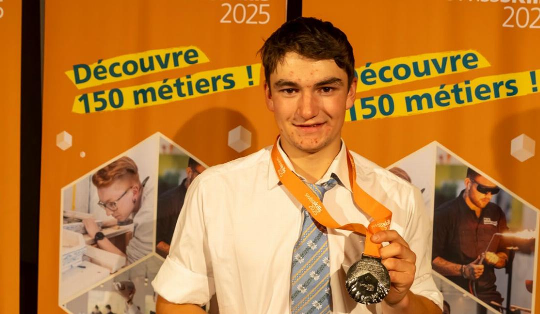 Florian Wäfler mit einem Gusti im Frutigland und an den SwissSkills mit Silber Florian Wäfler mit einem Gusti im Frutigland und an den SwissSkills mit Silber