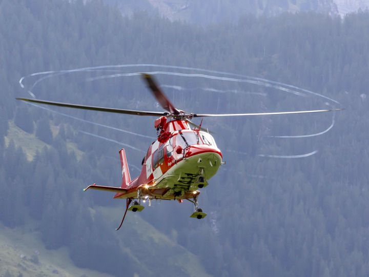 Rettungsübung Luftseilbahn Kandersteg-Allmenalp. Bild: Michael Schinnerling