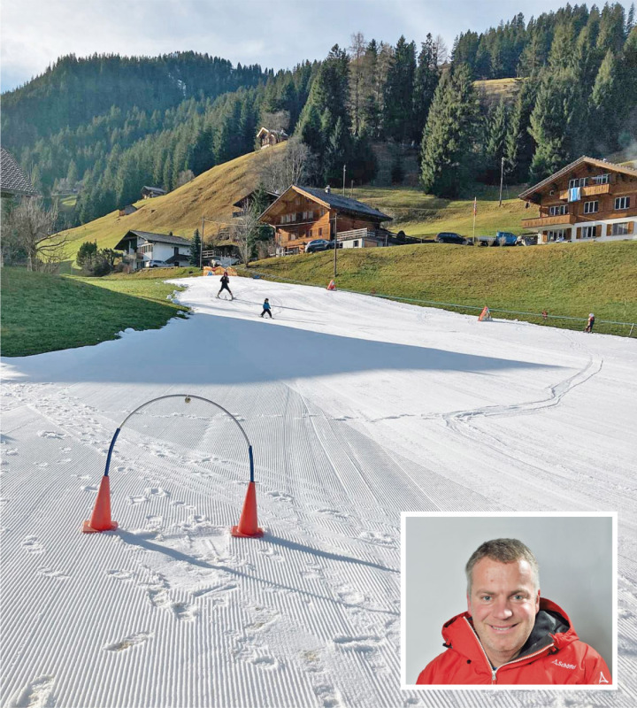 Viel Vorbereitungsarbeit für die Piste, wenig Wintergefühl: Der Übungpark Chräuel in den letzten, schneearmen Wintern. Kleines Bild: Simon Allenbach ist seit zehn Jahren Platzchef der Skischule Boden. ALLE BILDER: ZVG