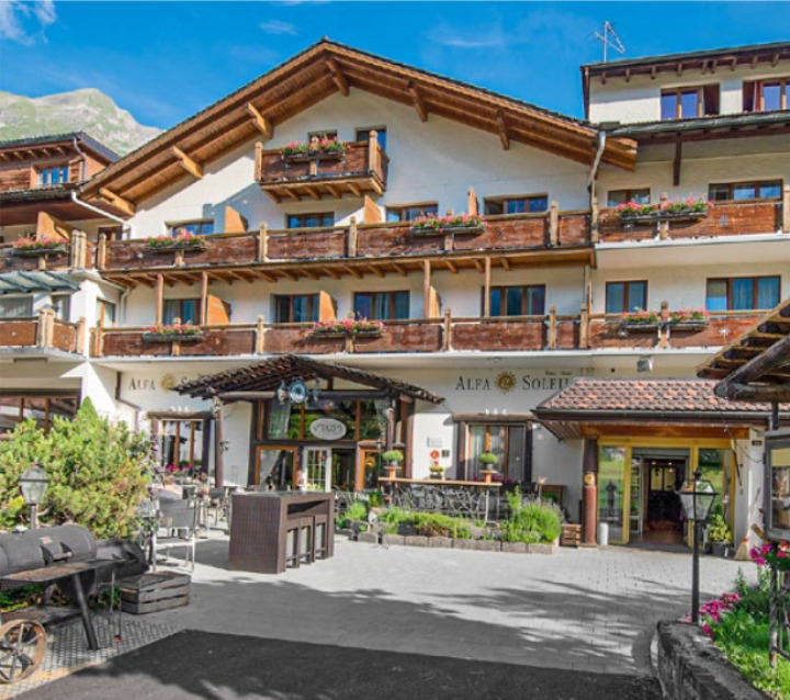 Auch Seiler’s Vintage-Hotel in Kandersteg (vormals Hotel Alfa Soleil) ist im Rennen um den diesjährigen Swiss Location Award. BILD: ZVG