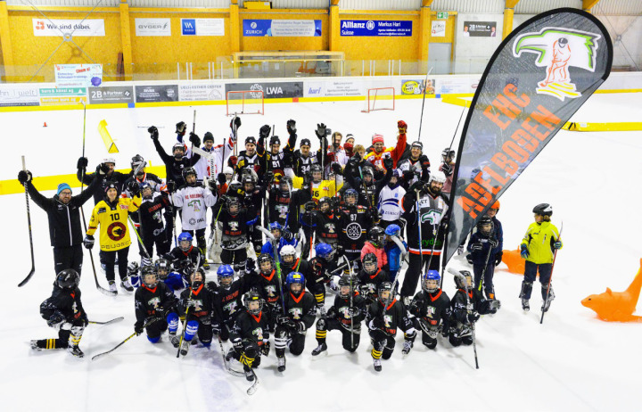 Viele Kids nahmen das Angebot des EHC Adelboden wahr. ALLE BILDER: RACHEL JOSI