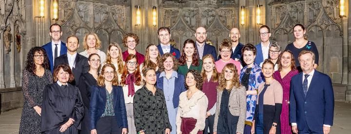 Der feierliche Gottesdienst im Berner Münster war für die neuen Pfarrpersonen, Kathechetinnen und Kathecheten sowie die Sozialdiakoninnen und Sozialdiakone ein bewegendes Ereignis. BILD: MAURO MELLONE Der feierliche Gottesdienst im Berner Münster war für die neuen Pfarrpersonen, Kathechetinnen und Kathecheten sowie die Sozialdiakoninnen und Sozialdiakone ein bewegendes Ereignis. BILD: MAURO MELLONE