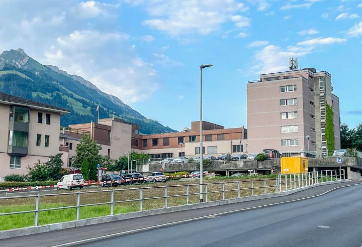 Der Giftnotruf: Auch fürs Spital Frutigen eine wichtige Auskunfststelle BILD: ANGELA KRENGER