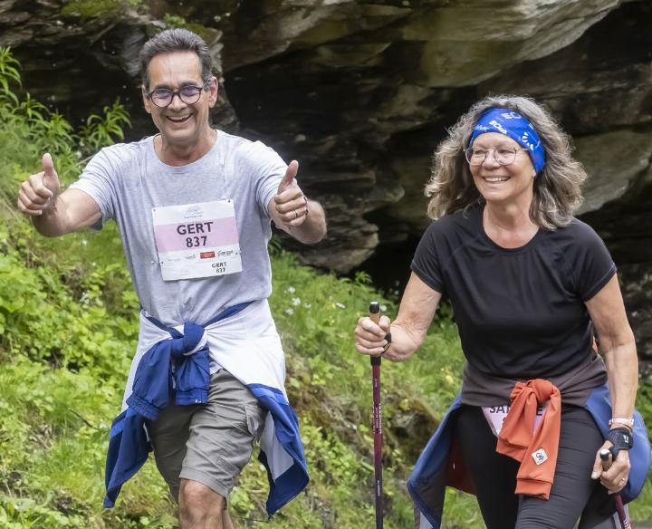 Auch Gert van der Ham und seine Schwester Sannie Germann nahmen teil. BILD: MICHAEL SCHINNERLING