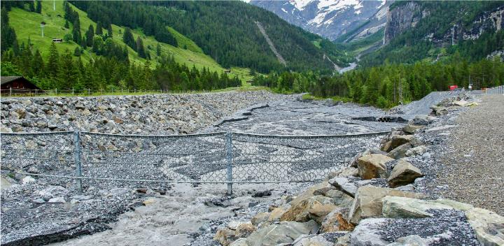 Nach einer grösseren Rutschung oder einem Abbruch würden Schlamm und Geröll vom Spitzen Stein via Oeschibach in Richtung Tal transportiert. BILD: MARK POLLMEIER