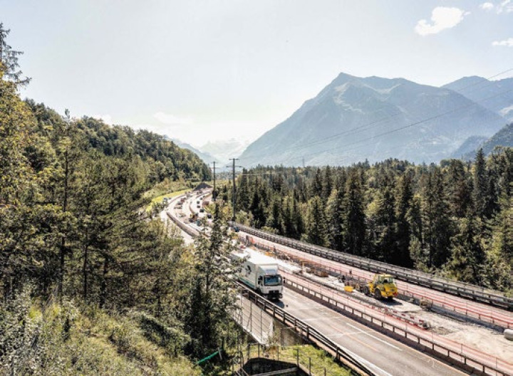 Die A6 bei der Kanderbrücke BILD: ZVG
