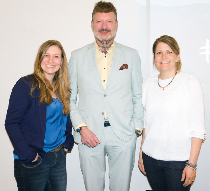 Kathrin von Deschwanden (links) und Arlette von Allmen und werden künftig den Präsidenten Ralph Marc Diebold im Vorstand flankieren. BILD: RETO KOLLER