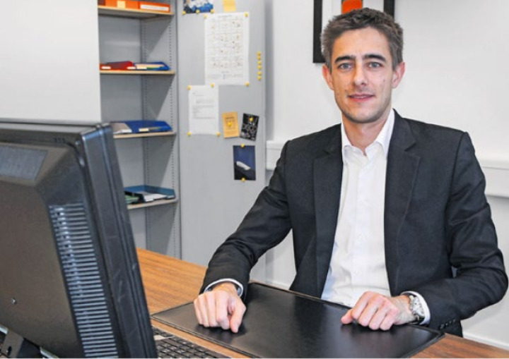 Simon Hari beginnt seinen neuen Job als Reichenbachs Gemeindeschreiber. BILD: REDAKTION