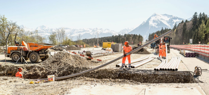 Die Bauarbeiten auf der A6 wechseln die Fahrspur. BILD:ASTRA /ZVG