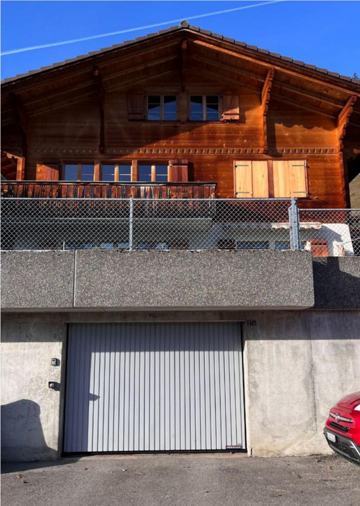 Der Ort des Geschehens: ein Chalet am Hörnliweg in Adelboden BILD: DR. IUR. PETER SCHIBLI