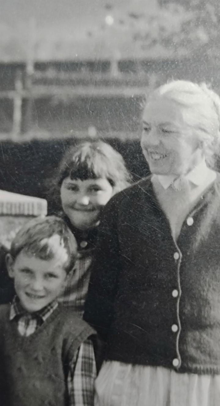 Rösi Mäder, Ausschnitt aus einem Klassenfoto. BILD: ZVG / CORNELIA ALLENBACH