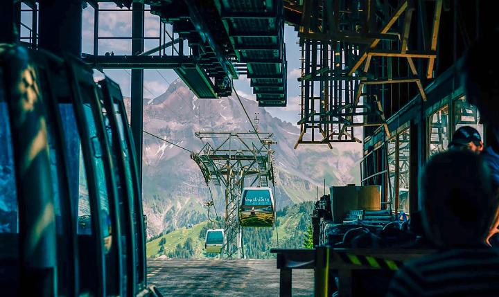 Die zweite Sektion der Sillerenbahn soll bestehen bleiben und die neue Diretissima die Zukunft beflügeln. BILD: ZVG