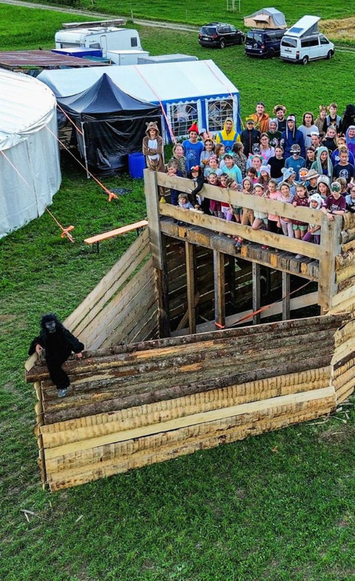 Die Jungschar Adelboden in der Arche Noah.