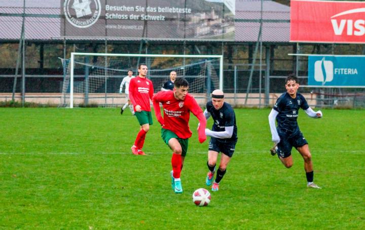 Hurni gibt alles im Laufduell. BILD: PETER SCHMID